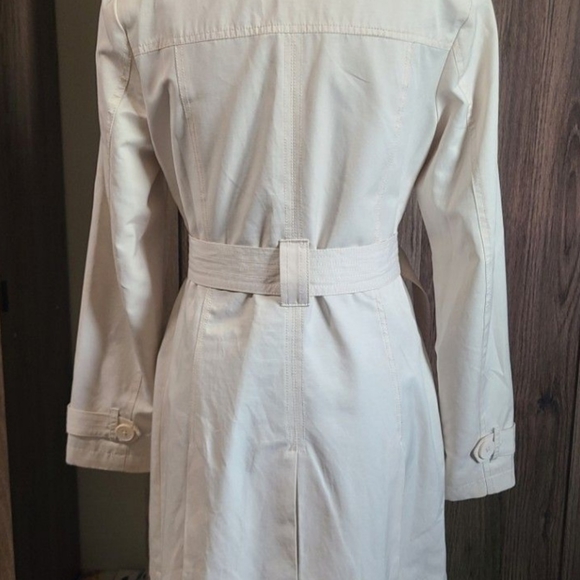 White Suzy Shier Jacket - Picture 2 of 4